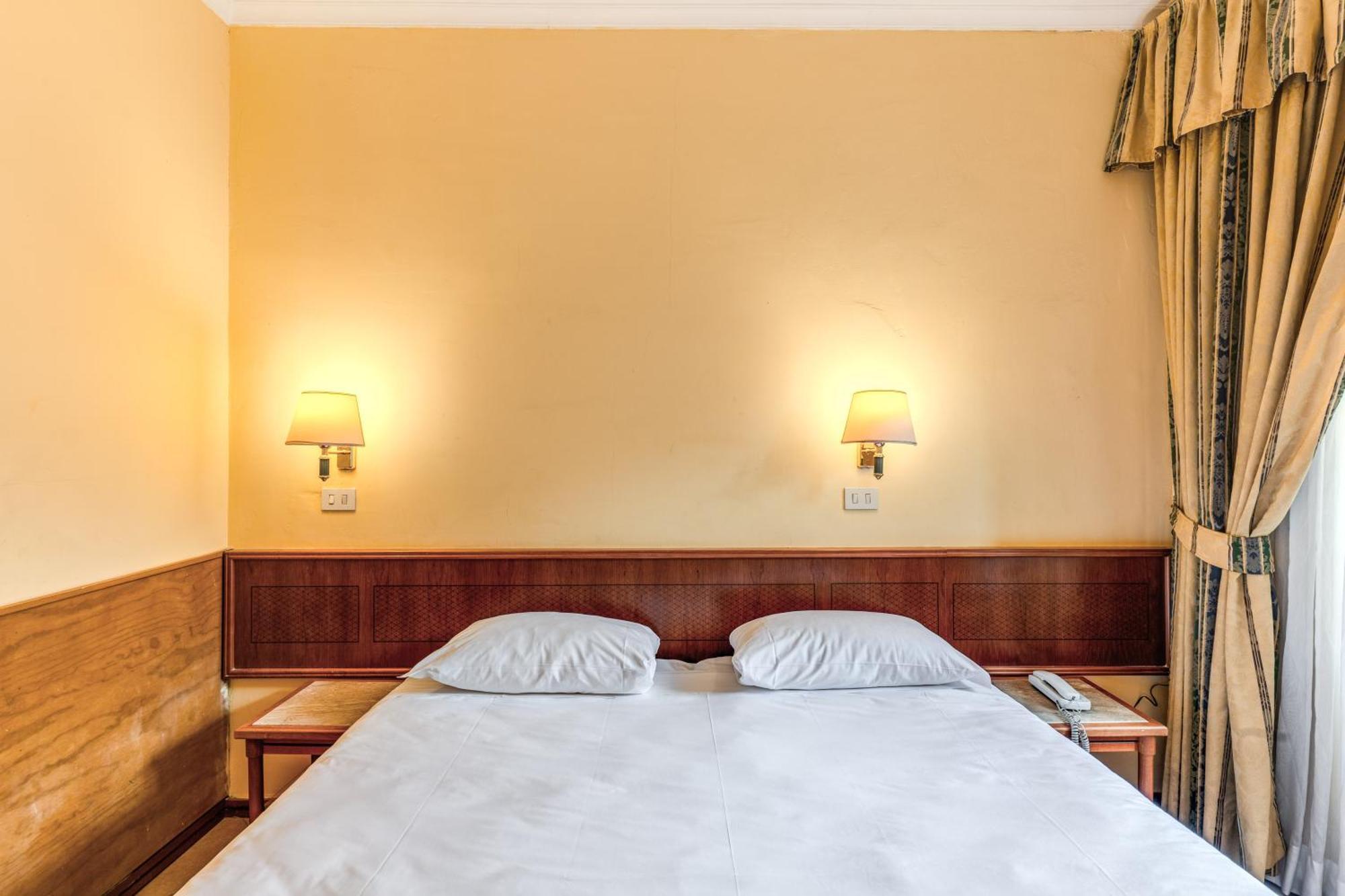 Hotel Pomezia Rome Bagian luar foto