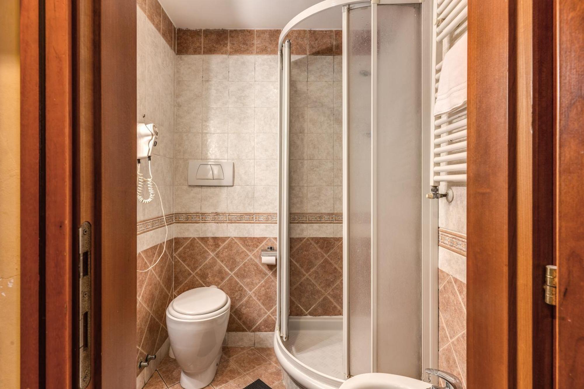 Hotel Pomezia Rome Bagian luar foto