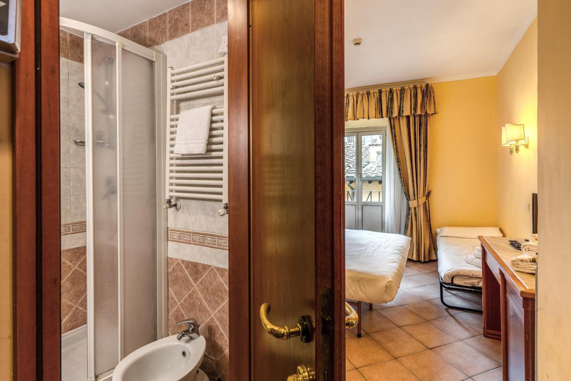 Hotel Pomezia Rome Bagian luar foto